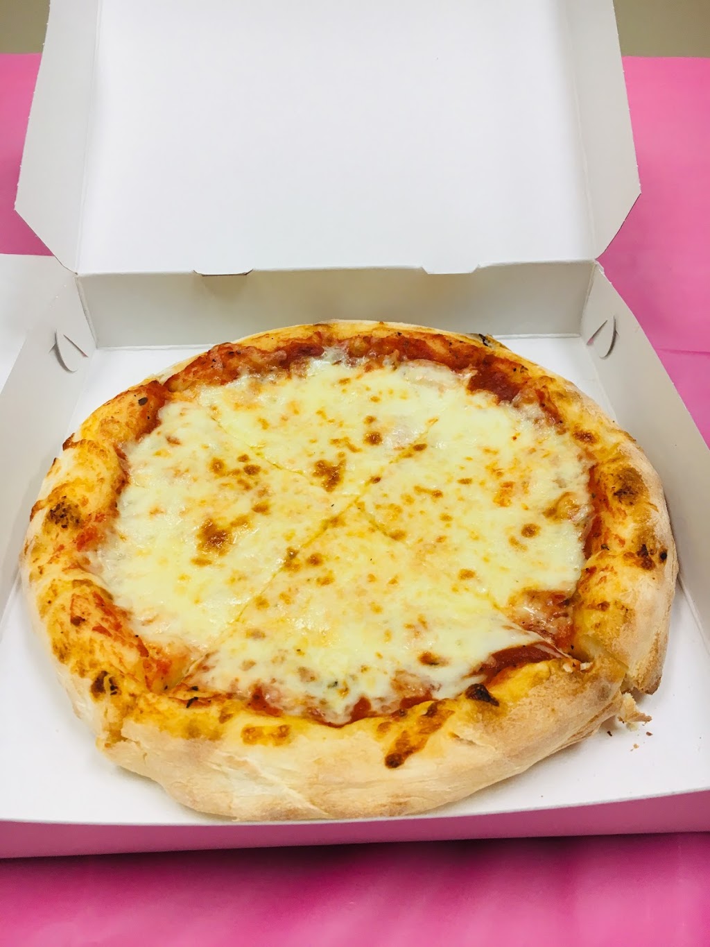 Halas Pizza & Donair | Wedgewood Plaza, 117 Kearney Lake Rd, Halifax, NS B3M 2B7, Canada | Phone: (902) 445-5300