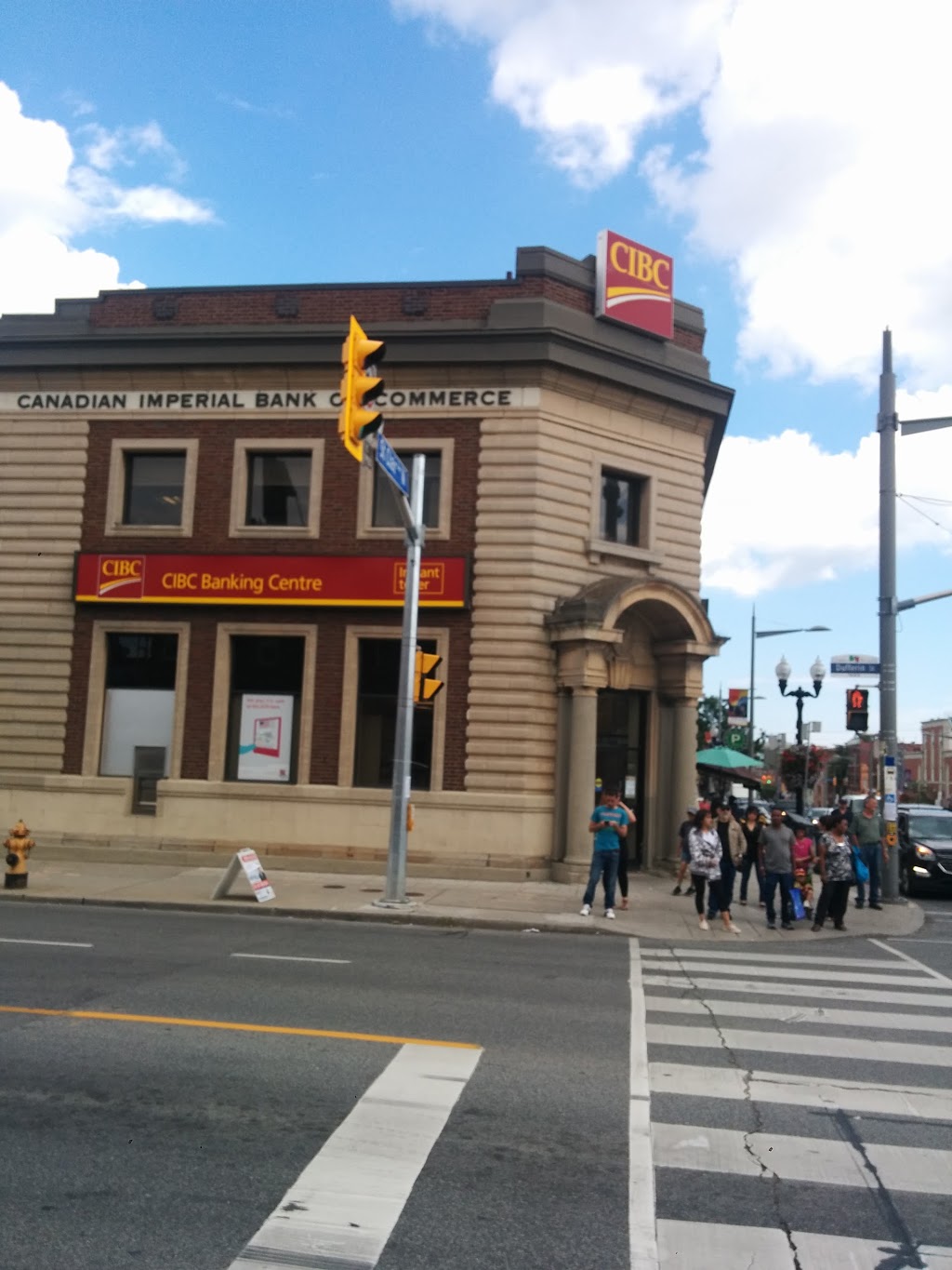 CIBC Branch with ATM | 1164 St Clair Ave W, Toronto, ON M6E 1B3, Canada | Phone: (416) 652-1152