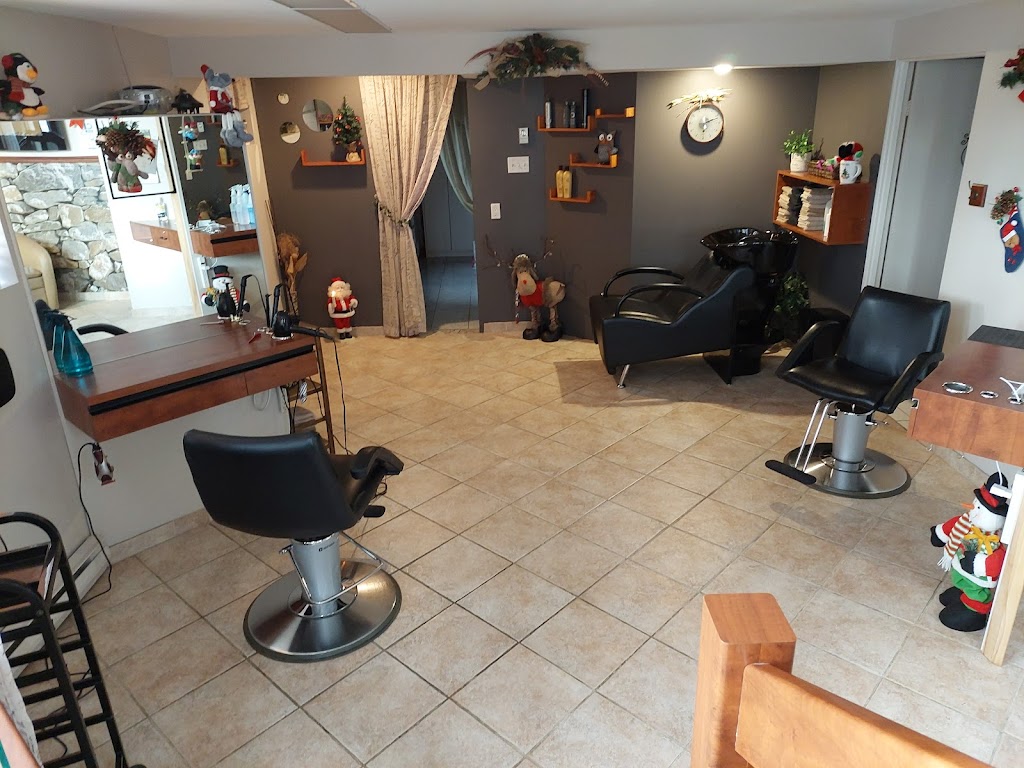 Salon De Coiffure Isabel Enr | 128, ch Saint-Michel, Alma, QC G8E 1K3, Canada | Phone: (418) 662-2932