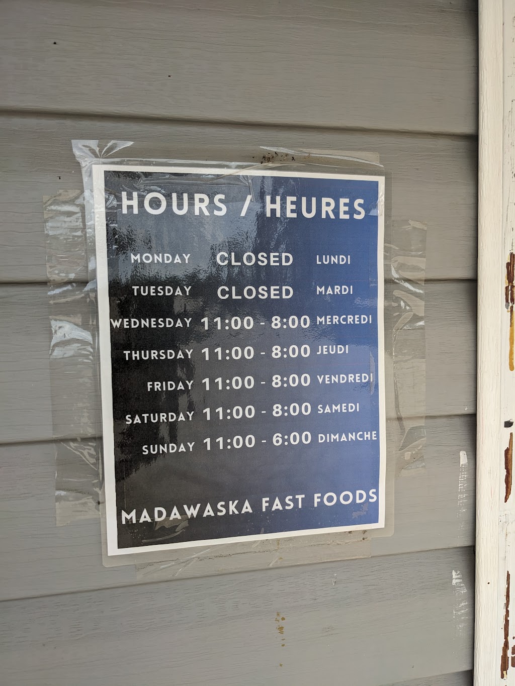 Madawaska Fast Foods | 25203 ON-60, Lake Saint Peter, ON K0L 2K0, Canada | Phone: (613) 637-1149