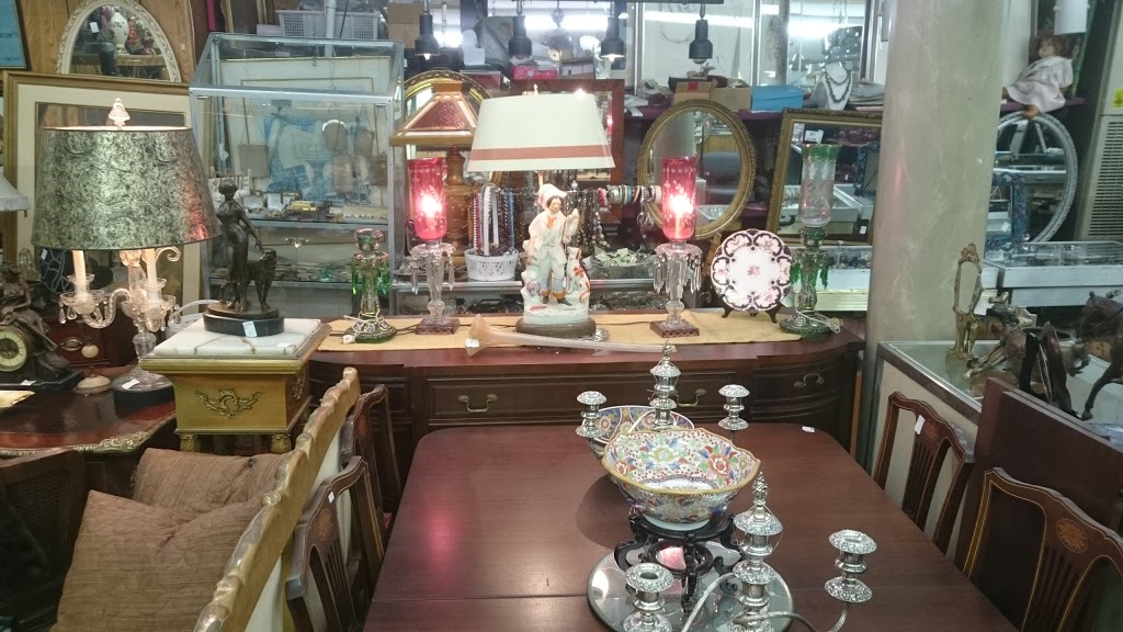 Greens Antiques | 529 Parliament St, Toronto, ON M4X 1P3, Canada | Phone: (416) 925-1556