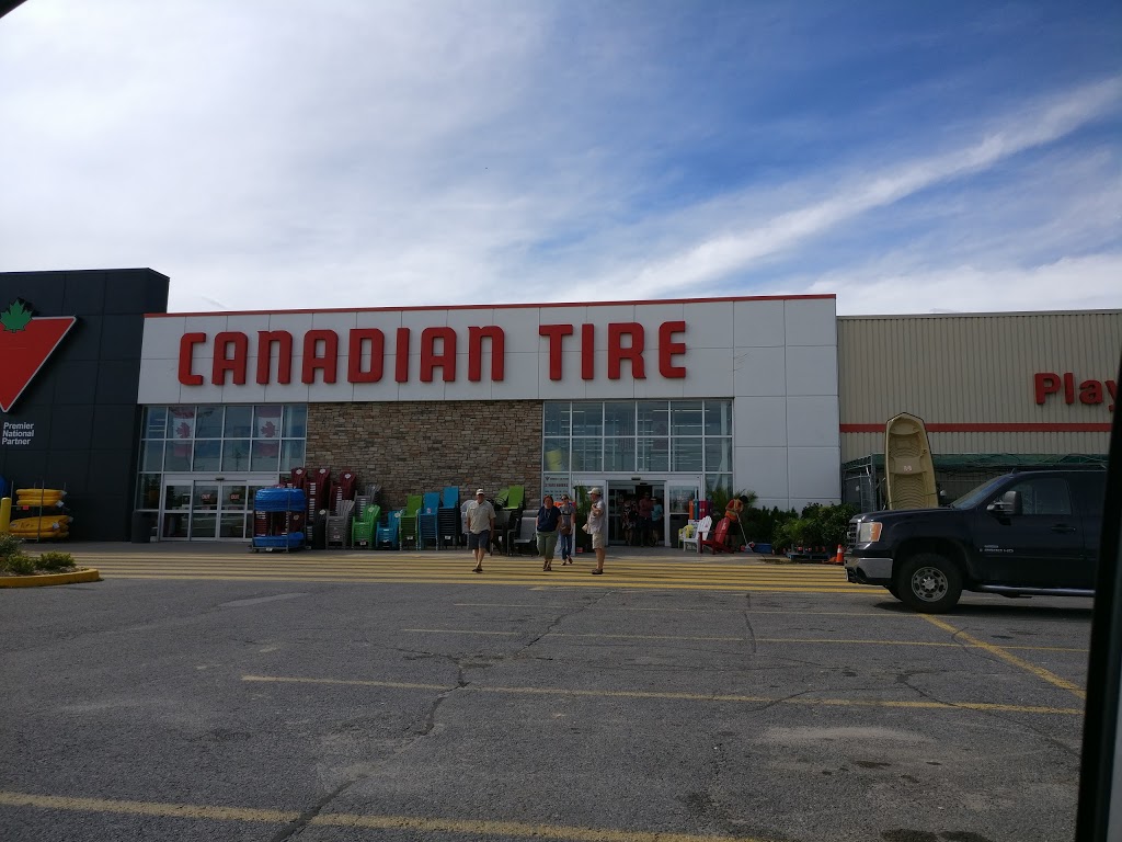 Canadian Tire | 45 Dufferin St, Perth, ON K7H 3A5, Canada | Phone: (613) 267-3412