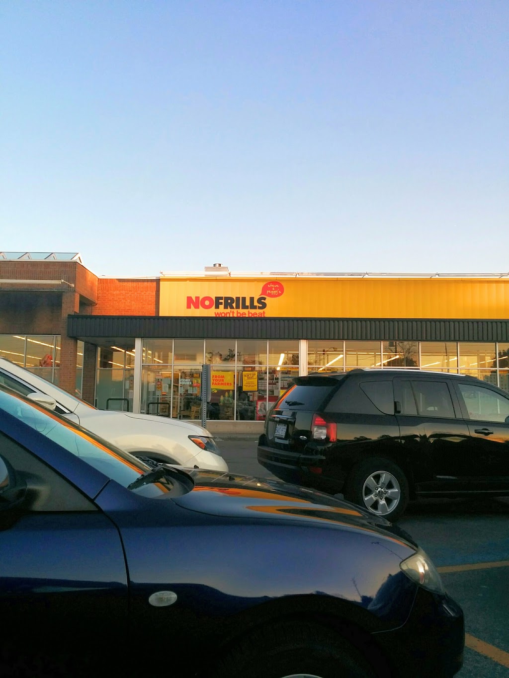 DaCostas No Frills | 1725 Kingston Rd, Pickering, ON L1V 1B5, Canada | Phone: (866) 987-6453