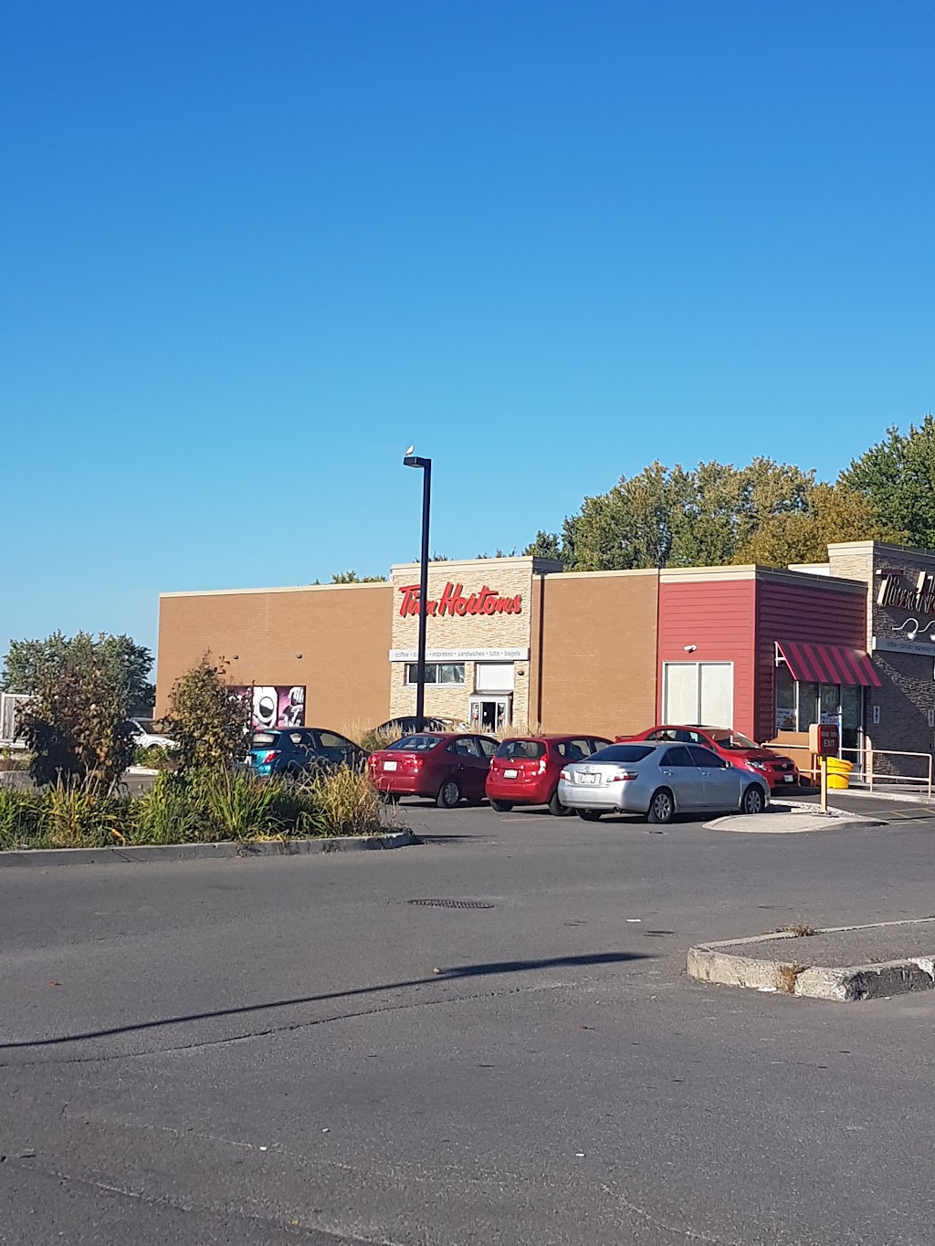 Tim Hortons | 1380 Orléans Blvd, Orléans, ON K1C 1Z8, Canada | Phone: (613) 824-5125