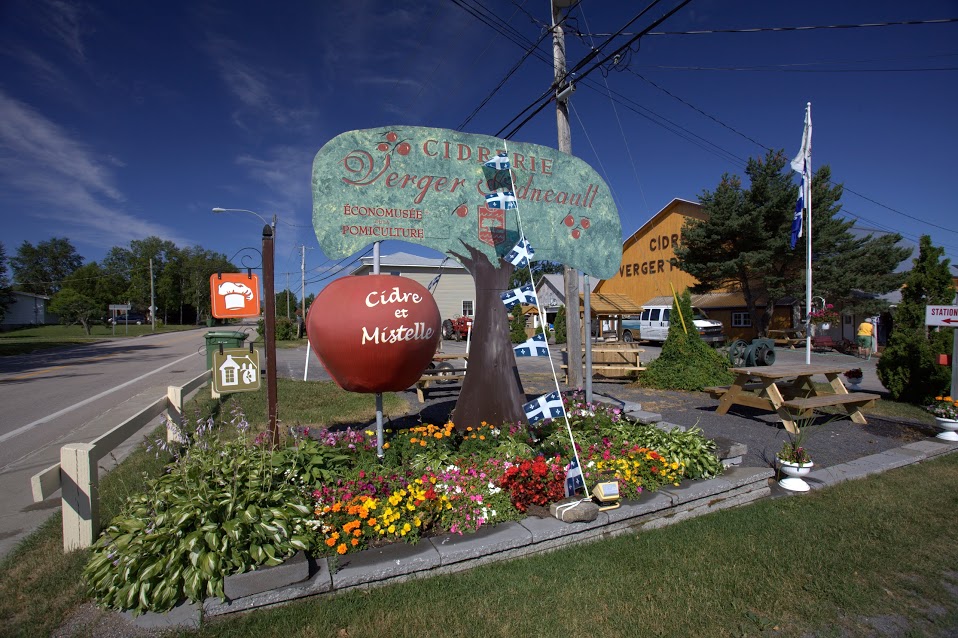 Audio-Guide Isle-aux-Coudres | 3384 Chemin des Coudriers, Saint-Bernard-sur-Mer, QC G0A 3J0, Canada | Phone: (418) 435-8710