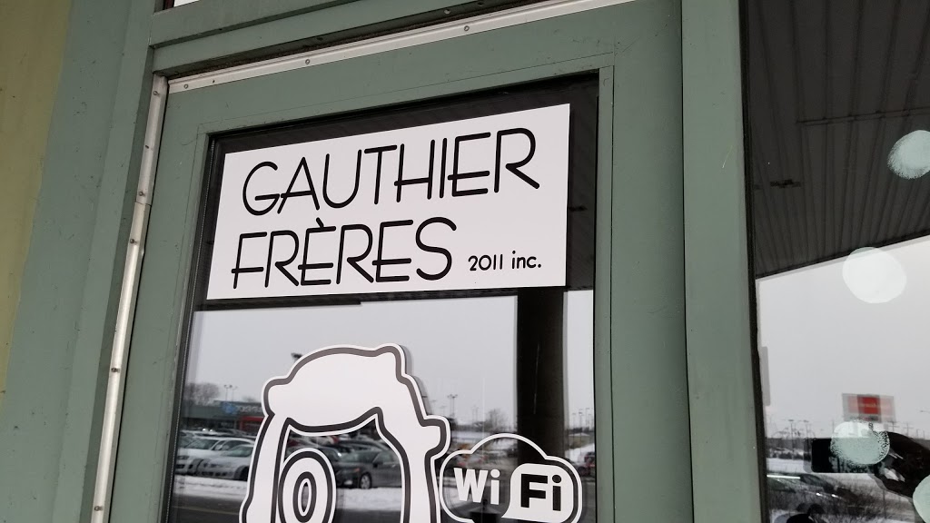 Hairdresser Gauthier & Brothers | 8200 Boulevard Taschereau, Brossard, QC J4X 2S6, Canada | Phone: (450) 672-0332