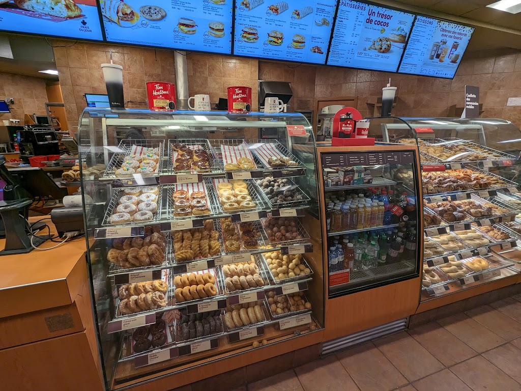 Tim Hortons | 400 Blvd. Marcel-Laurin, Saint-Laurent, QC H4M 2L4, Canada | Phone: (514) 744-2651