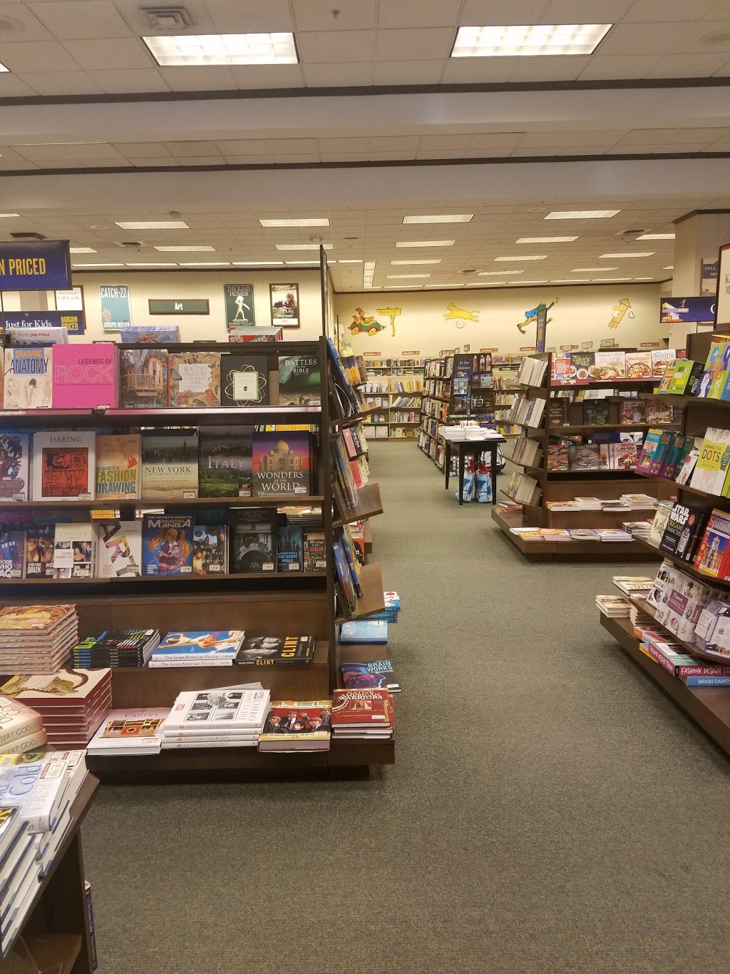 Barnes & Noble | 4099 Meridian St, Bellingham, WA 98226, USA | Phone: (360) 647-7018