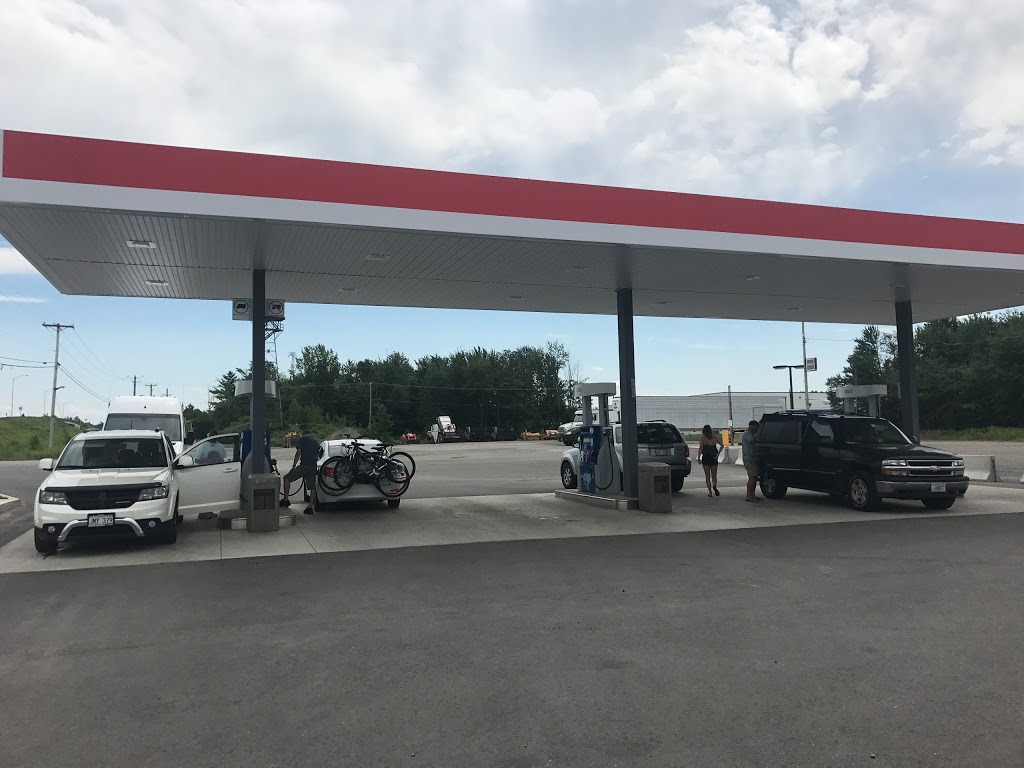 Esso | 2920 QC-218, Manseau, QC G0X 1V0, Canada | Phone: (819) 356-2233