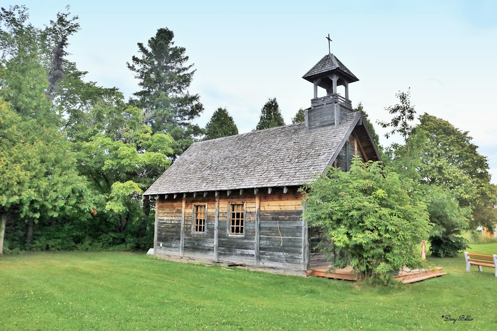 Trading Post Métabetchouan Desbiens | 243 Rue Hébert, Desbiens, QC G0W 1N0, Canada | Phone: (581) 674-1071