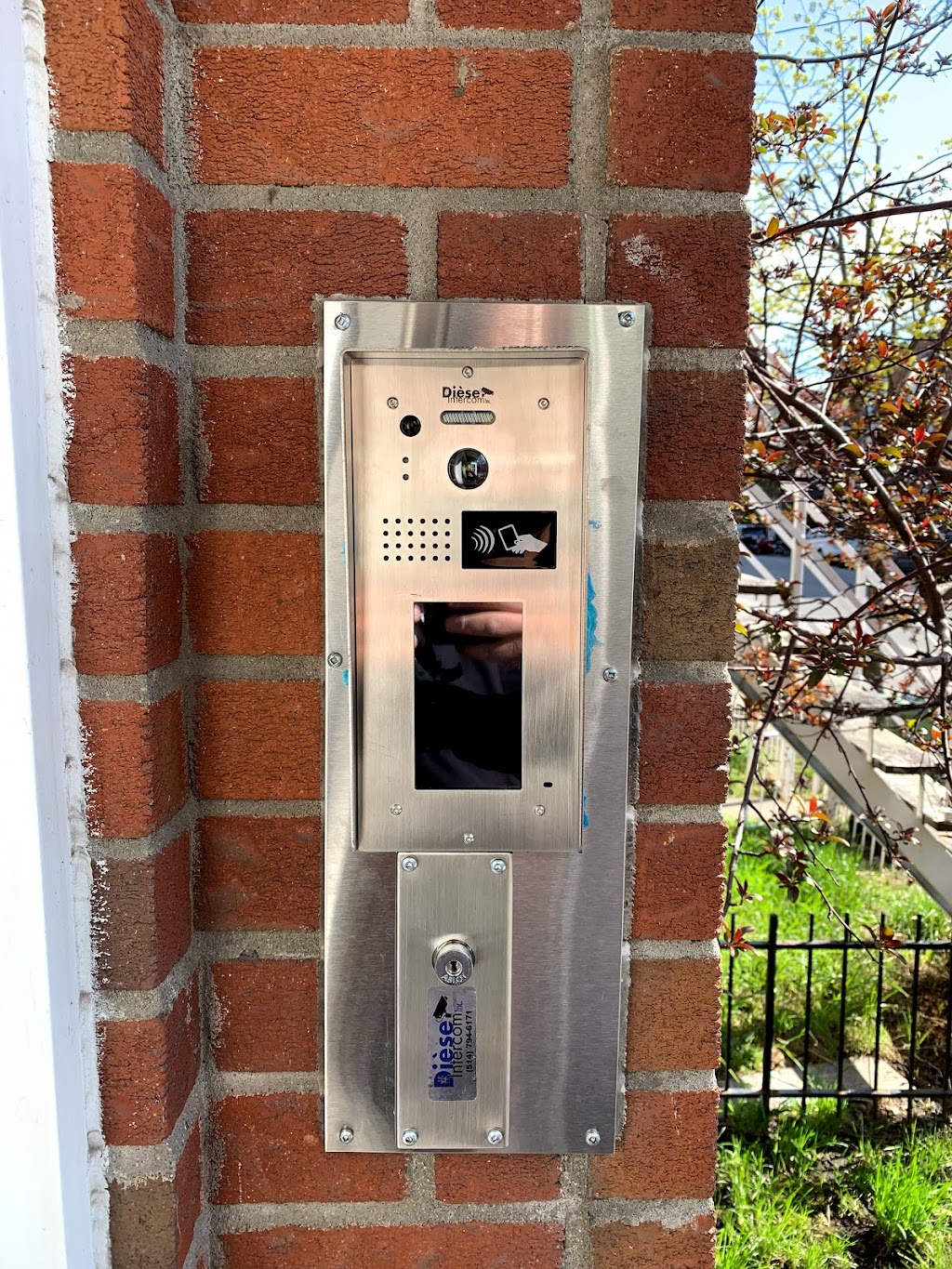 Dièse Intercom Inc | 11222 Rue Hamon #120, Montréal, QC H3M 3A3, Canada | Phone: (514) 794-6171