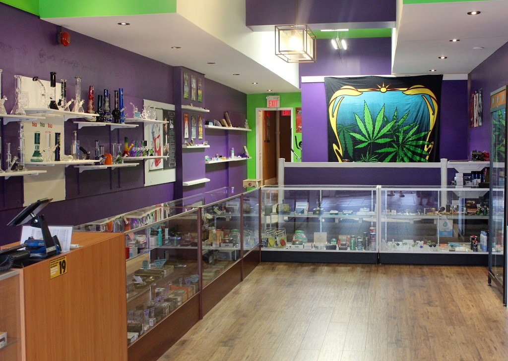 Magic Dragon Smoke & Vape | 602 King St E #104, Cambridge, ON N3H 3N6, Canada | Phone: (519) 219-8273