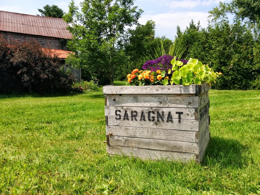 Clos Saragnat | 100 Chemin de Richford, Frelighsburg, QC J0J 1C0, Canada | Phone: (450) 298-1444