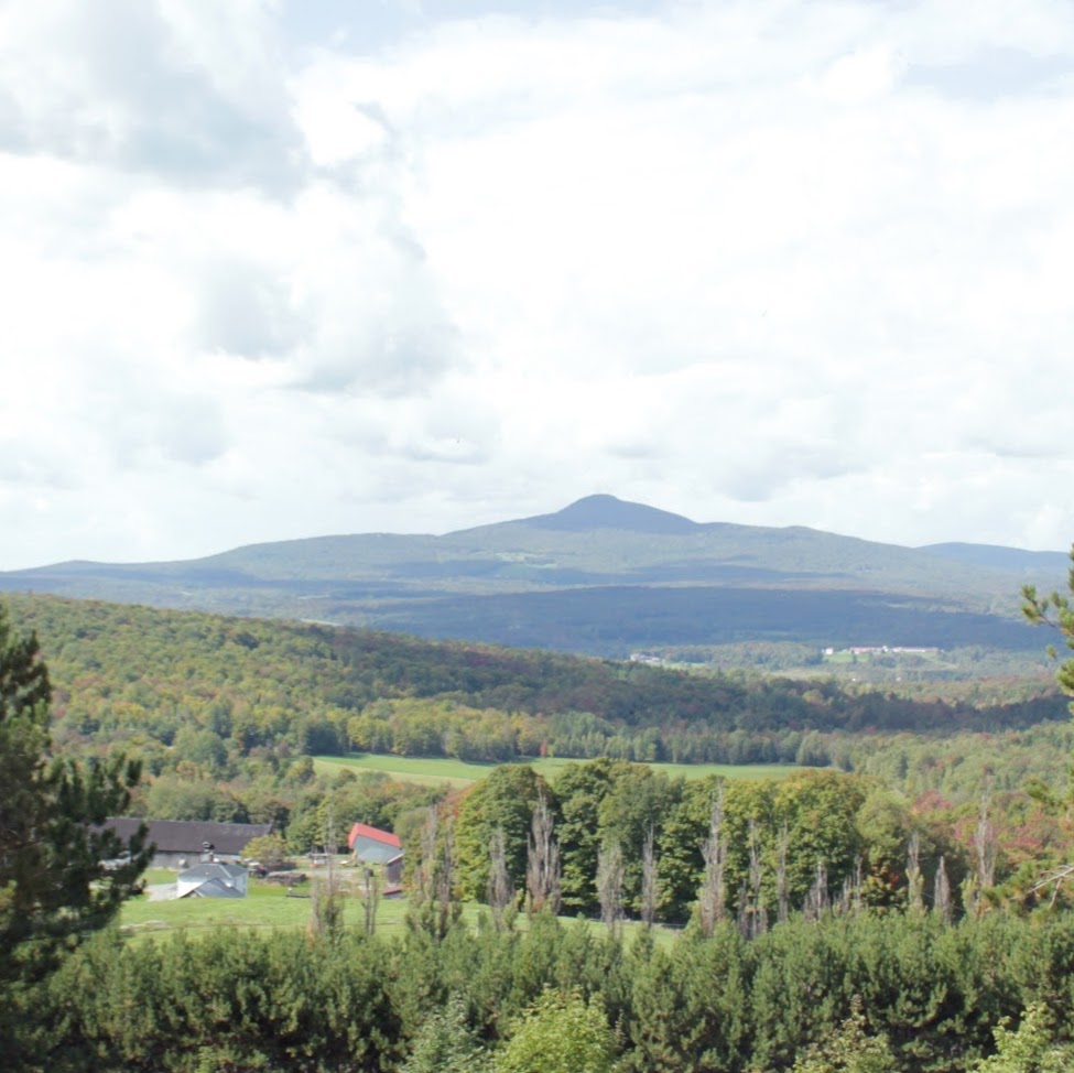 Au tournant du Coeur | 1738 Route Scenic, Sutton, QC J0E 2K0, Canada | Phone: (450) 521-0076