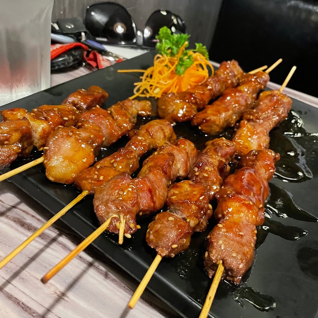 Hoshi bbq coréen & sushi | 48-D Bd Brunswick, Pointe-Claire, QC H9R 4W3, Canada | Phone: (514) 693-8988