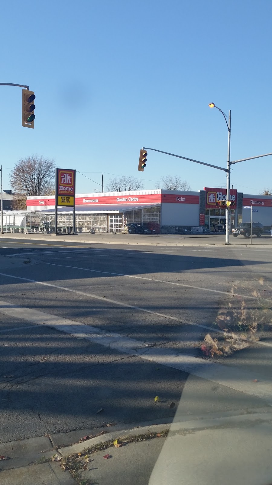 Wallaceburg Home Hardware | 1220 Dufferin Ave, Wallaceburg, ON N8A 2W4, Canada | Phone: (519) 627-6030