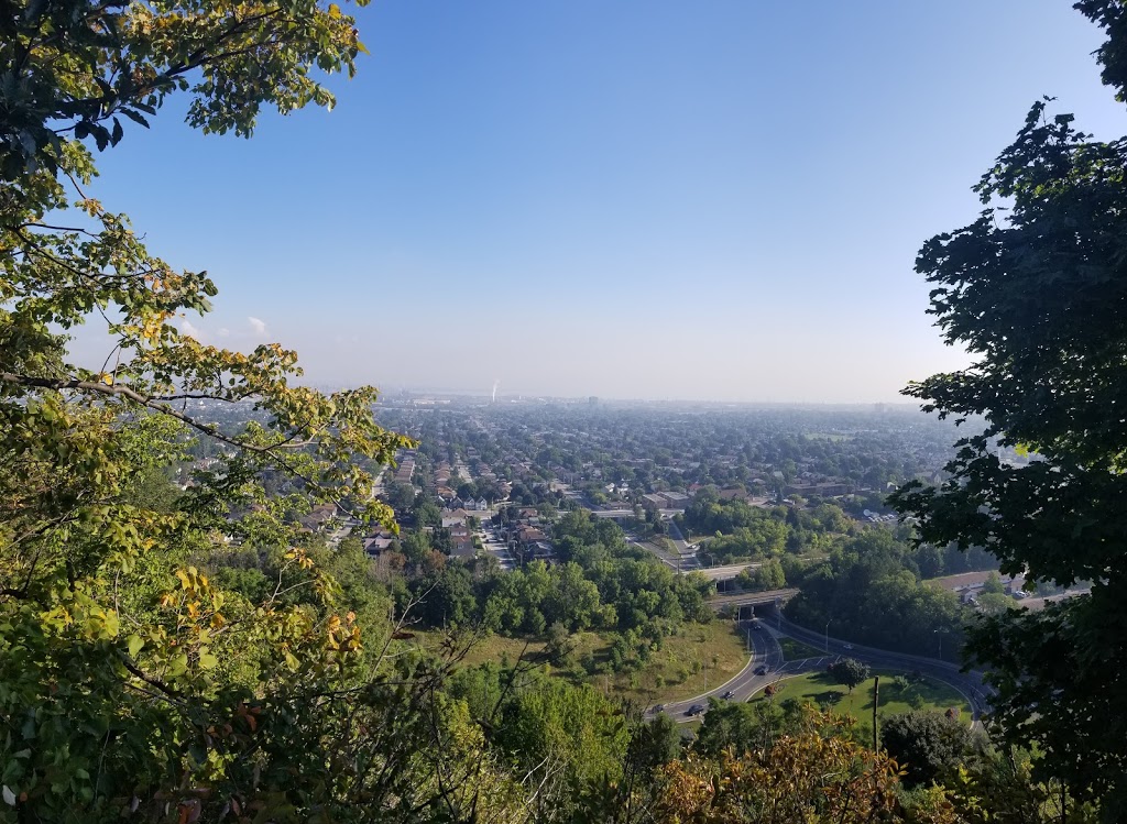 Escarpment Rail Trail Lookout | Escarpment Rail Trail, Hamilton, ON L8T, Canada | Phone: (289) 769-5155