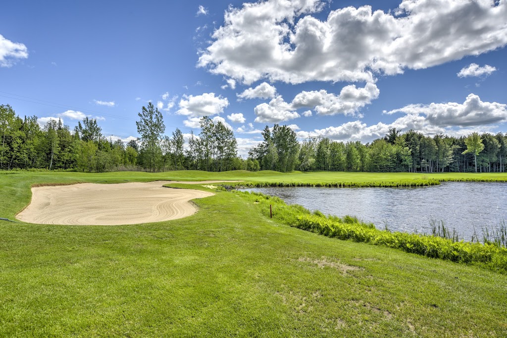 Club de golf Le Blainvillier | 200 Rue du Blainvillier, Blainville, QC J7C 4X6, Canada | Phone: (450) 433-1444