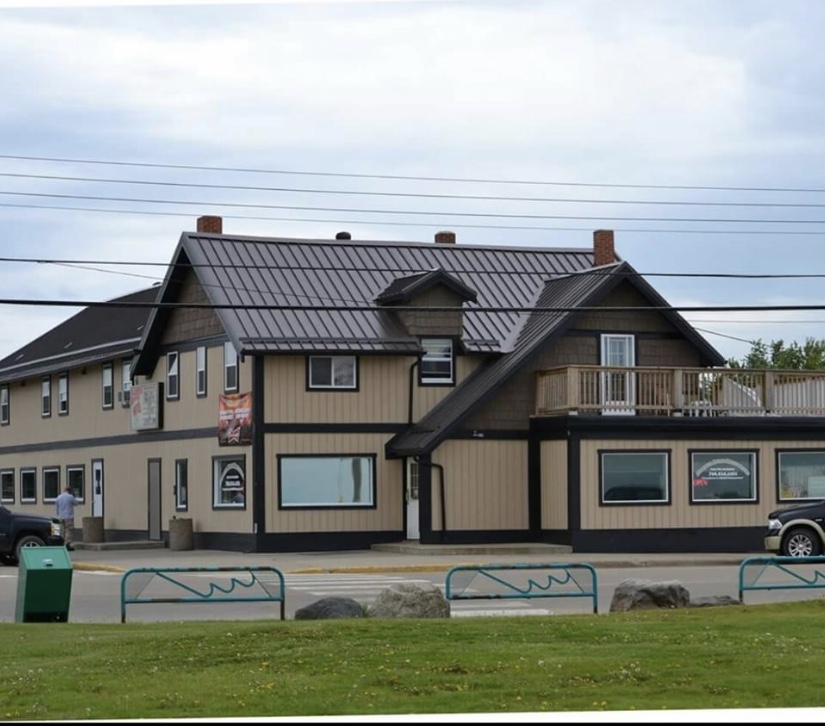 ALBERTA BEACH HOTEL | Lac Ste. Anne County, AB T0E 0A0, Canada | Phone: (780) 924-3005