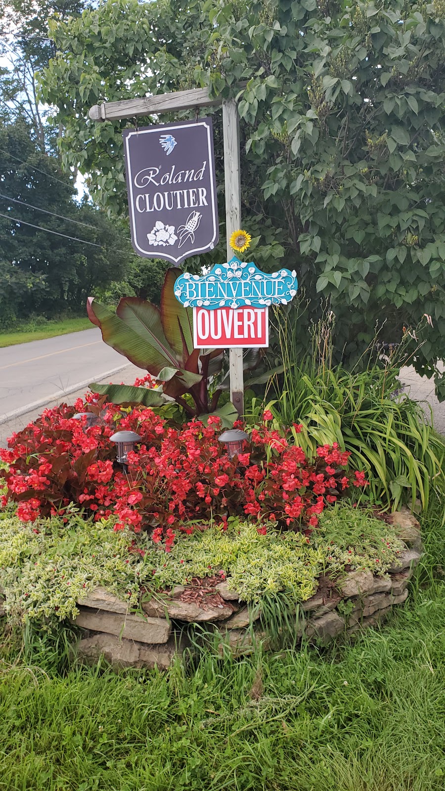 Ferme Roland Cloutier | 855 Chem. Fresnière, Saint-Eustache, QC J7R 0E9, Canada | Phone: (450) 472-8658