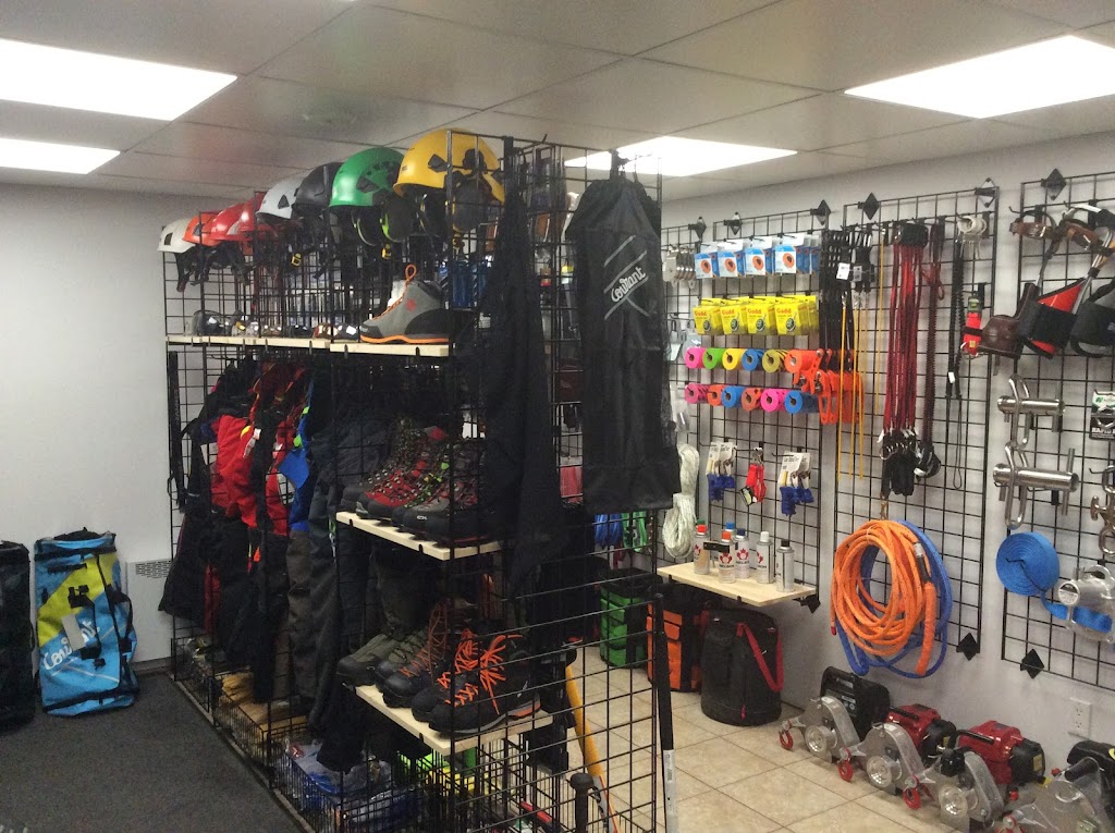 Novafor Equipement Rive-Sud | 6395 Bd Laurier O, Saint-Hyacinthe, QC J2S 9A5, Canada | Phone: (450) 818-2121