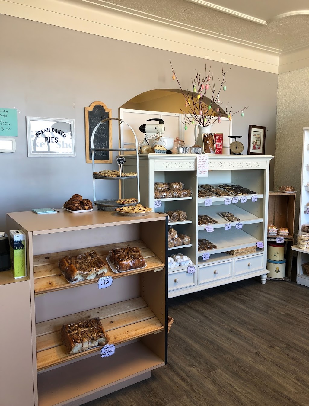 Grans Bake Shop | 100 First St, Lac du Bonnet, MB R0E 1A0, Canada | Phone: (204) 345-2983