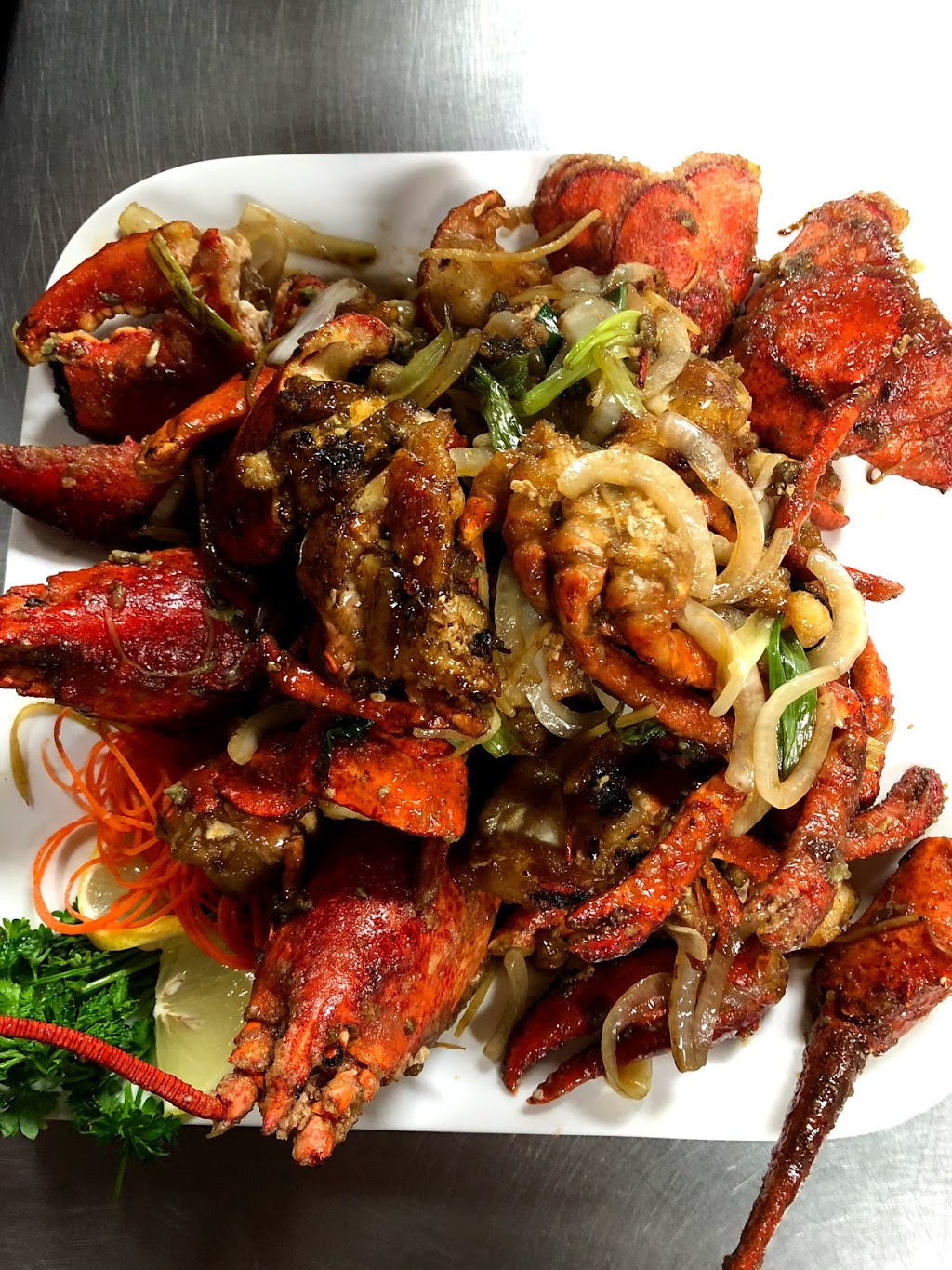 Green Island Chinese Restaurant and Bar (Thorold Stone Rd.) | 8278 Regional Rd 57, Niagara Falls, ON L2H 1A9, Canada | Phone: (905) 357-3666