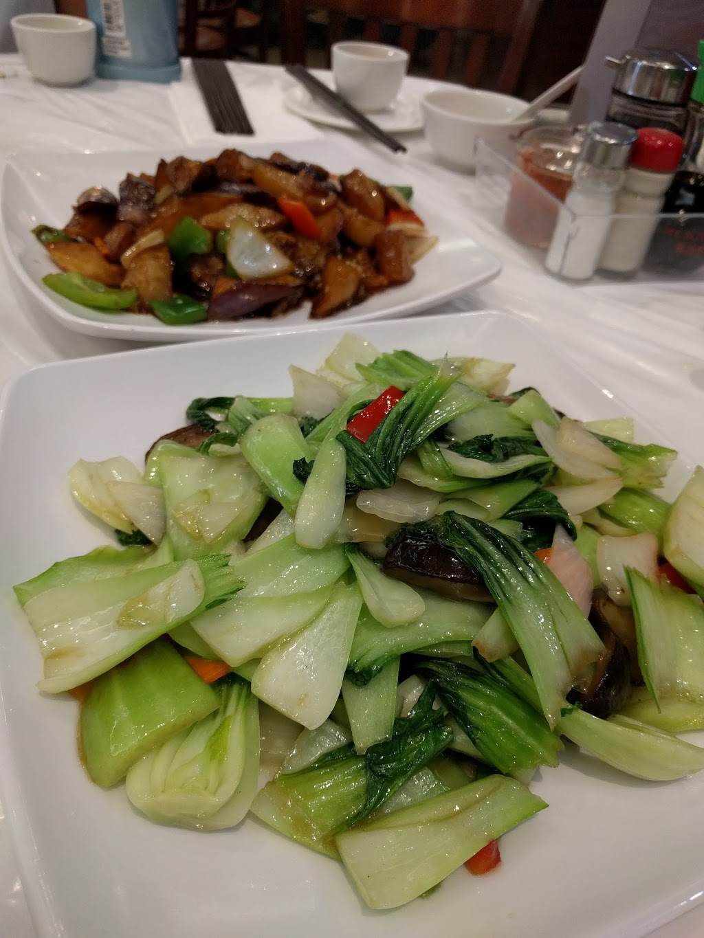 Chinese Dumpling House | 4040 Creditview Rd, Mississauga, ON L5C 3Y8, Canada | Phone: (905) 270-5988