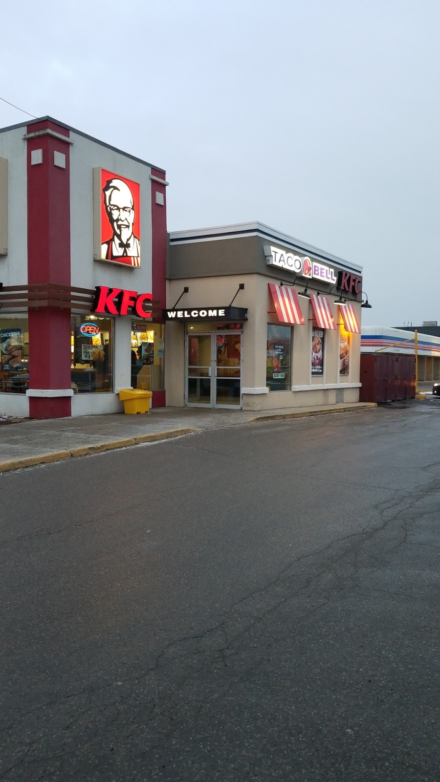 KFC | 38 Broadway, Orangeville, ON L9W 1J4, Canada | Phone: (519) 941-3393