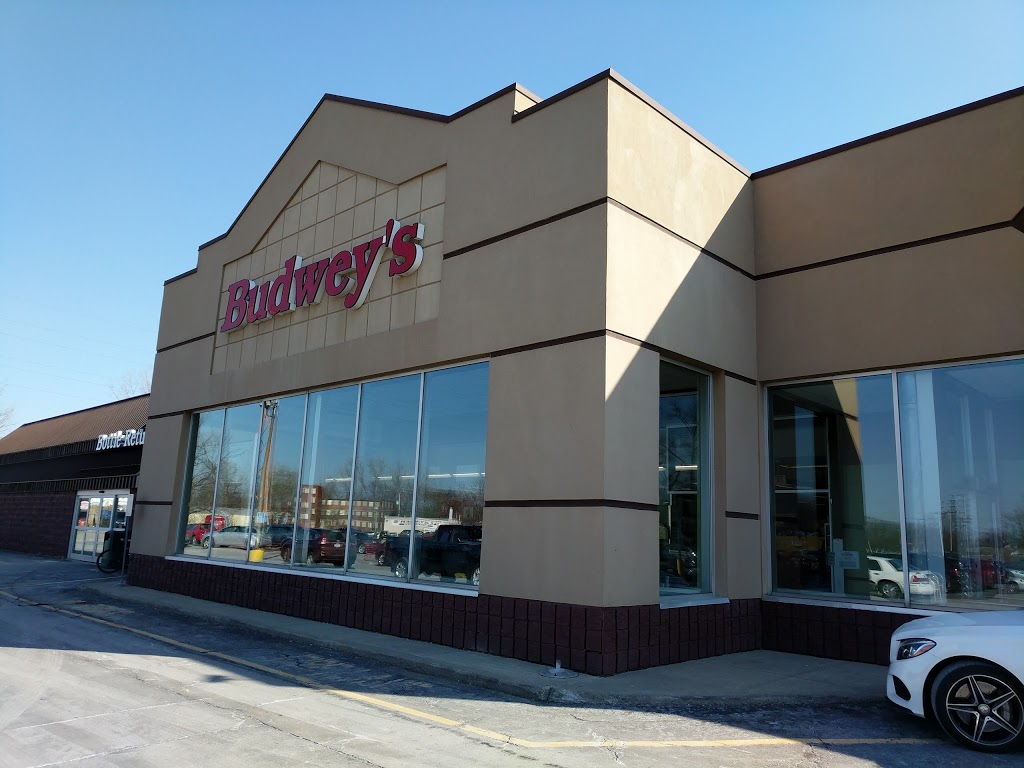 Budweys Supermarket Cafe | 535 Division St, North Tonawanda, NY 14120, USA | Phone: (716) 693-6731