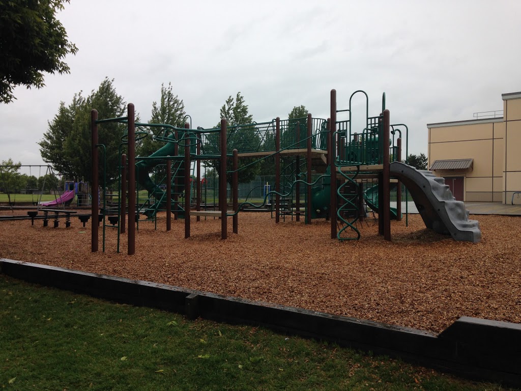 SpuluKwuks Elementary School | 5999 Blanshard Dr, Richmond, BC V7C 5V4, Canada | Phone: (604) 303-5100