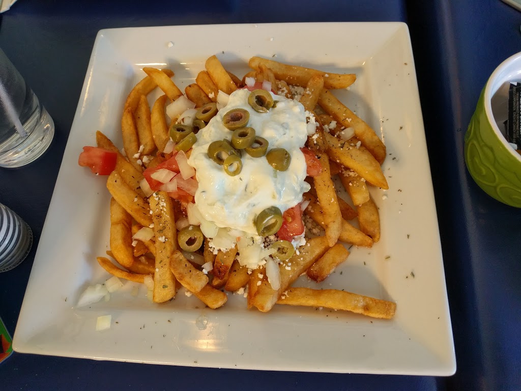 Ettas Greeklish Eatery | 5975 Wyandotte St E, Windsor, ON N8S 1M9, Canada | Phone: (519) 915-9329