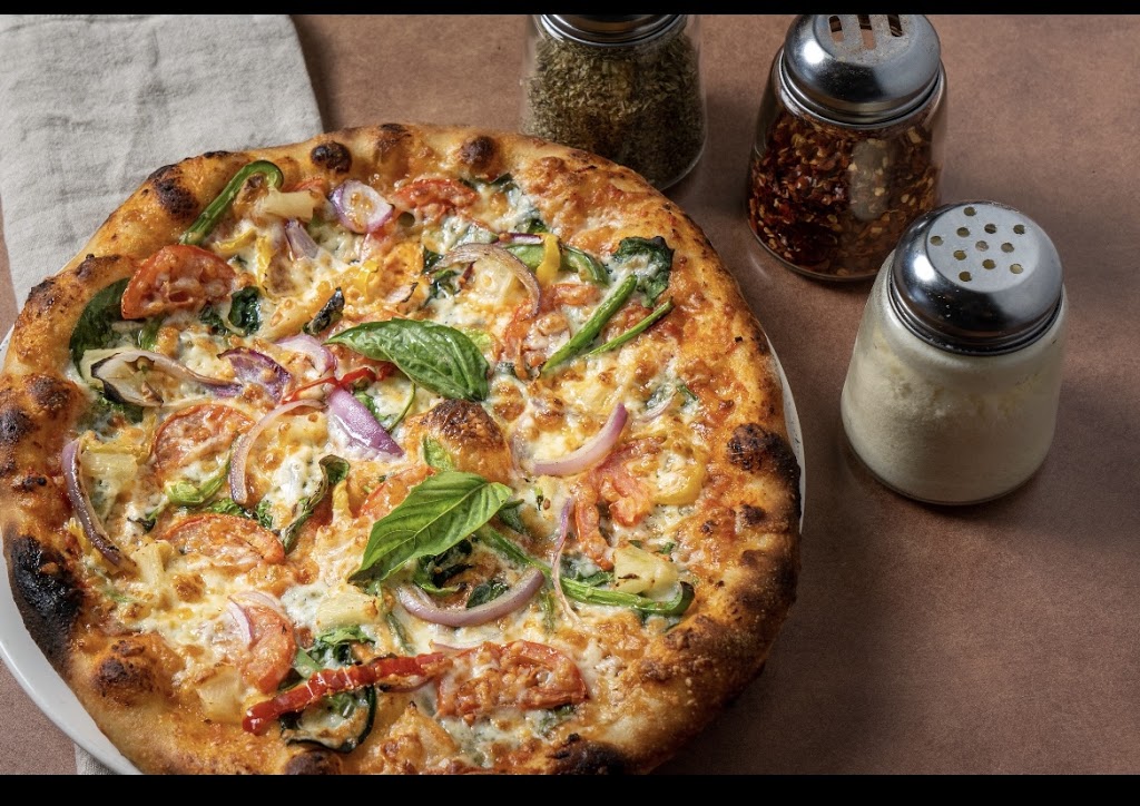 Fire it Up Pizza & Pasta | 1516 Fairfield Rd Suite 1, Victoria, BC V8S 1G1, Canada | Phone: (250) 590-8833