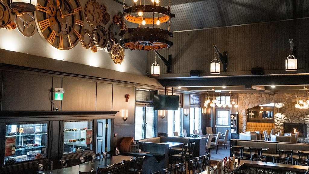 The Station Pub + Grill (Riverbend) | 40 Riverglen Dr SE, Calgary, AB T2C 4L5, Canada | Phone: (403) 720-5577