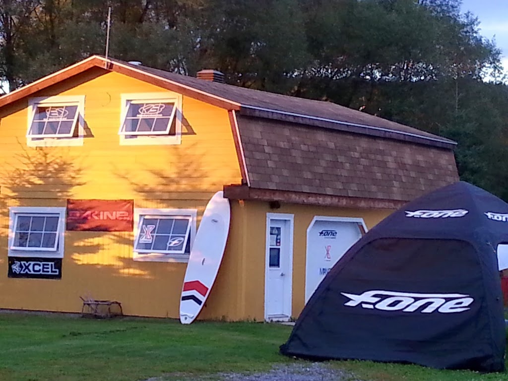 Kitebroker | 263 Rue du Saguenay, Saint-Fulgence, QC G0V 1S0, Canada | Phone: (418) 502-0512