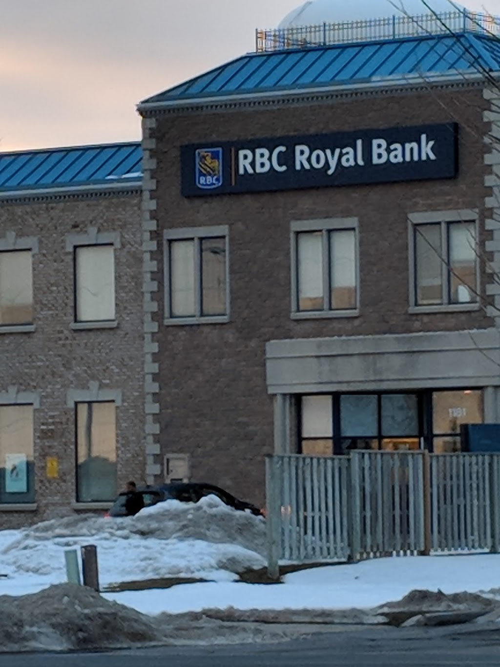 RBC Royal Bank | 1181 Davis Dr E, Newmarket, ON L3Y 8R1, Canada | Phone: (905) 895-1246