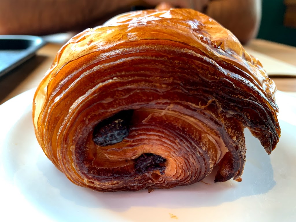 Boulangerie Jarry | 380 Rue Jarry E, Montréal, QC H2P 1T9, Canada | Phone: (514) 644-3133