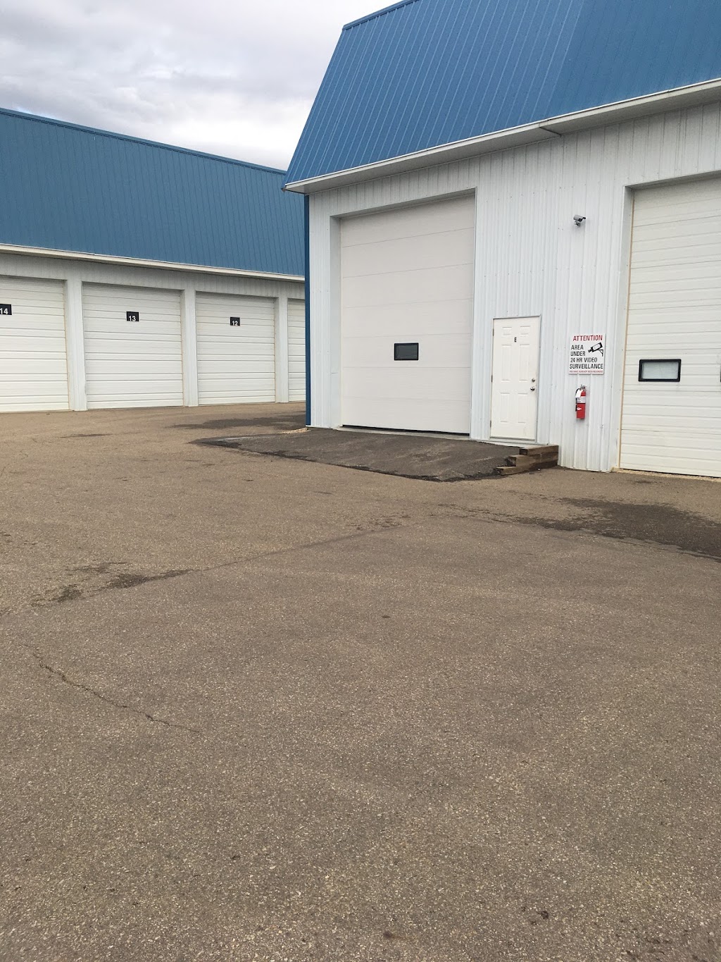 Alberta Big Storage | 144 Petrolia Dr, Red Deer County, AB T4E 1B4, Canada | Phone: (403) 348-6408