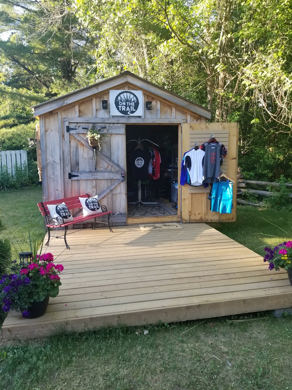 On the Trail | 4008 Cedar Grove Rd, Augusta, ON K0E 1T1, Canada | Phone: (613) 340-8883