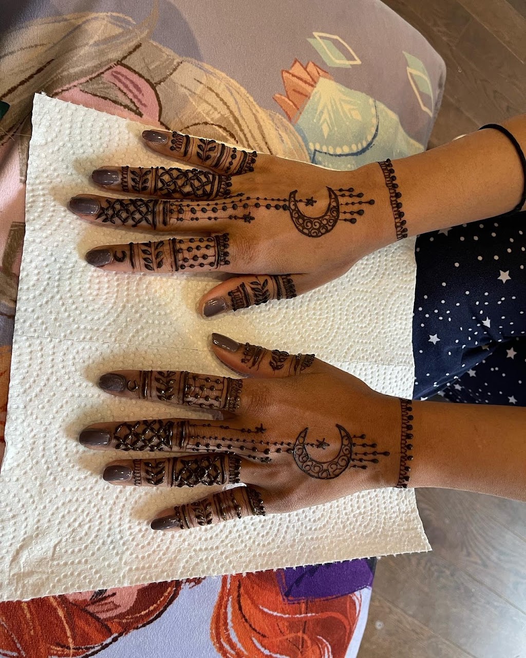 Nails and henna | 1 Cindy Nicholas Dr, Scarborough, ON M1E 5B8, Canada | Phone: (416) 702-7385