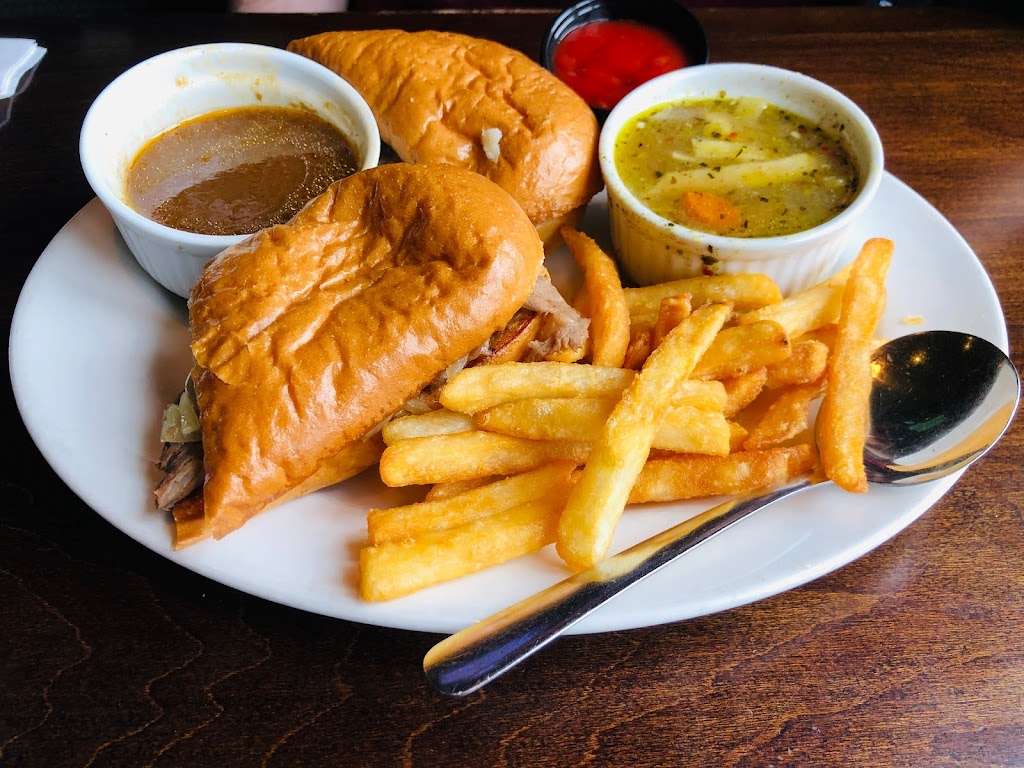 Waddling Dog Pub | 2476 Mt Newton Cross Rd, Saanichton, BC V8M 2B8, Canada | Phone: (250) 652-1146