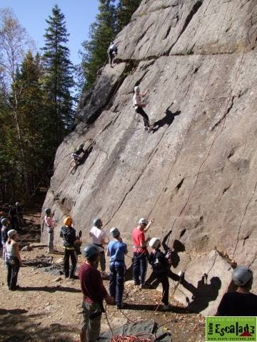 School Climbing Passe-Montagne | 2374 Rue Bastien, Val-David, QC J0T 2N0, Canada | Phone: (819) 323-6987