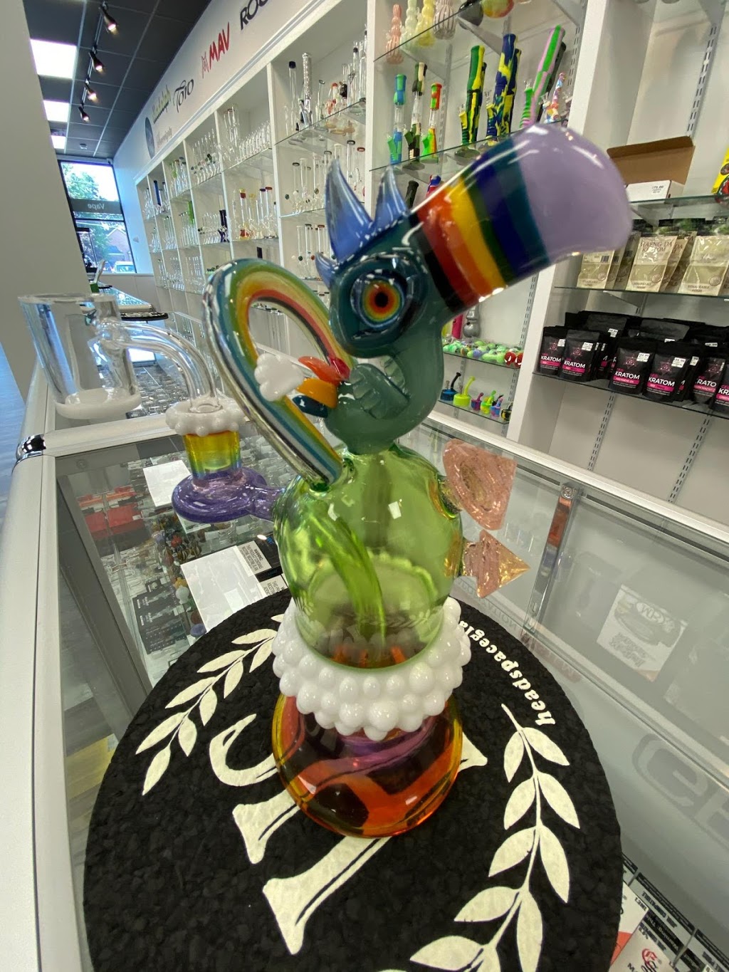 Headspace Glass & Gifts | 5989 Transit Rd, East Amherst, NY 14051, USA | Phone: (716) 428-5730