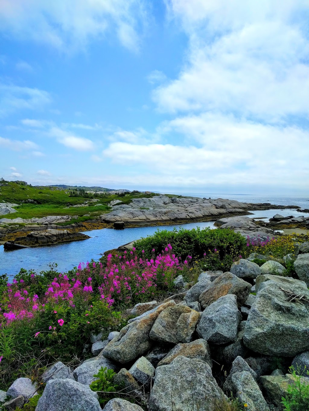 William E. deGarthe Memorial Provincial Park | 131 Peggys Cove Rd, Peggys Cove, NS B3Z 3S2, Canada | Phone: (902) 823-2256