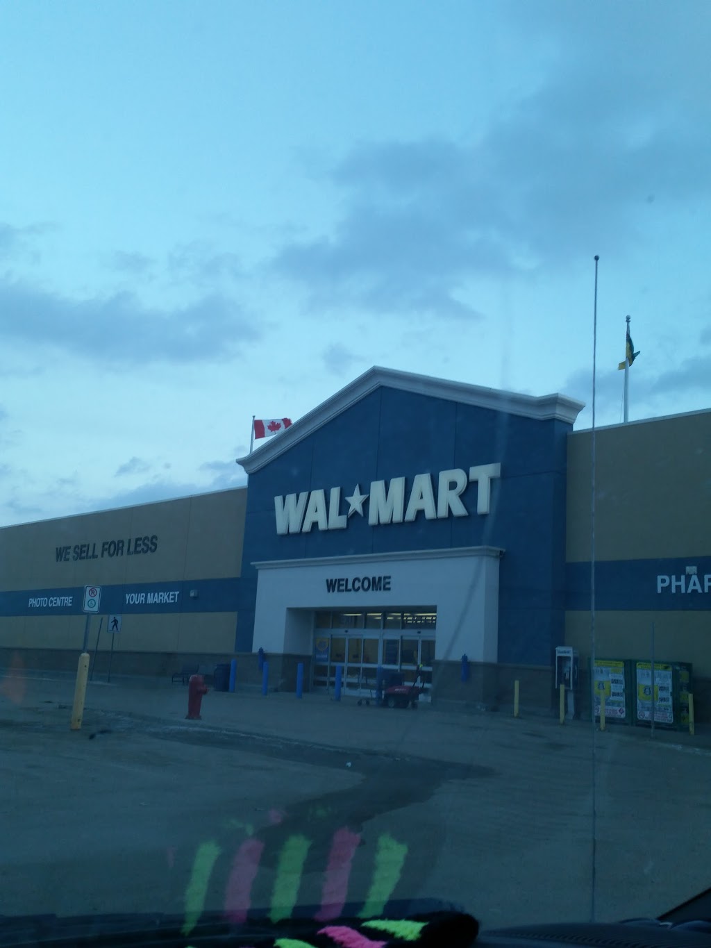 Walmart Wallaceburg Supercentre | 60 McNaughton Ave Unit 16, Wallaceburg, ON N8A 1R9, Canada | Phone: (519) 627-8840