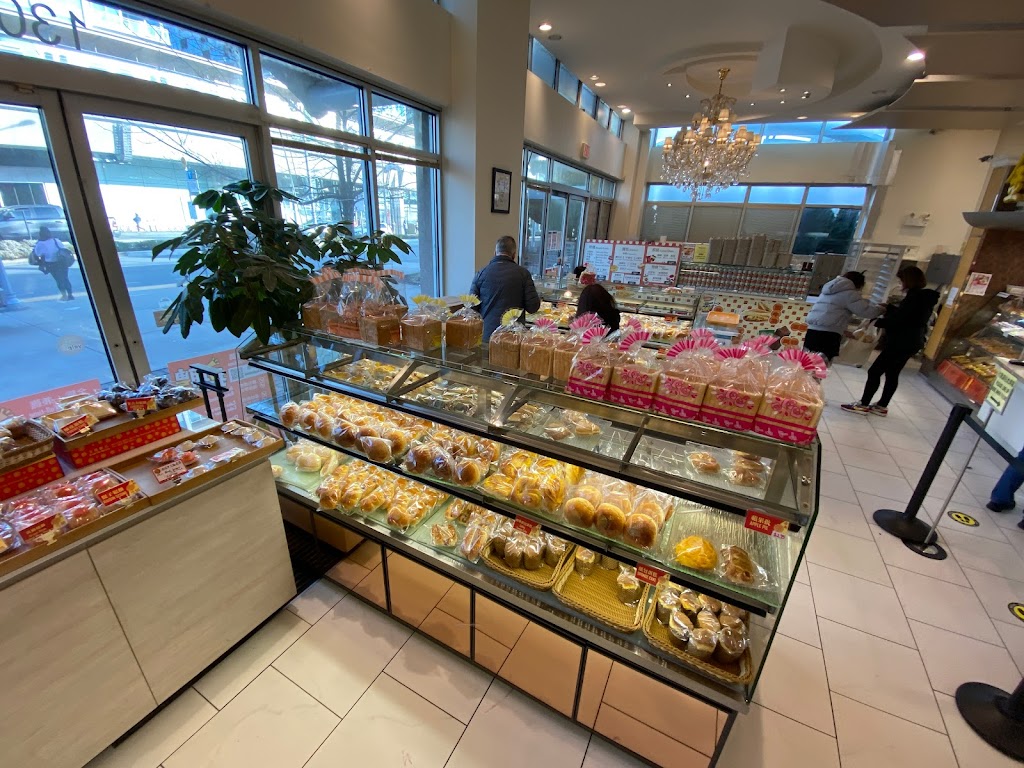 Kam Do Bakery | 6211 No. 3 Rd Unit 135, Richmond, BC V6Y 0C2, Canada | Phone: (604) 284-5611