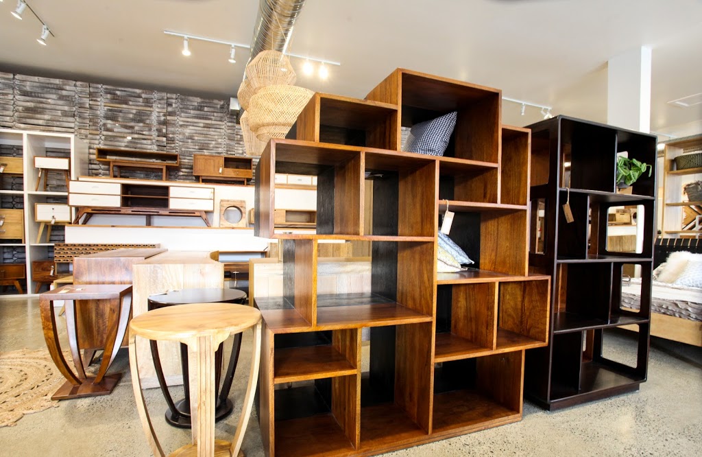 Monarch Furnishings | 1120 Hillside Ave, Victoria, BC V8T 2A7, Canada | Phone: (250) 590-3955