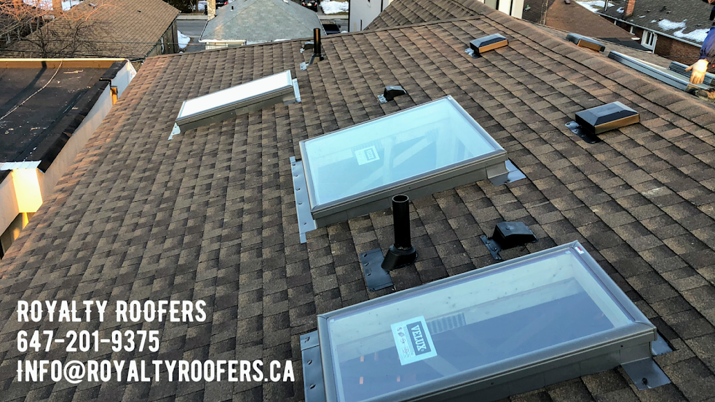 Royalty Roofers | 1409 Willowvale Gardens, Mississauga, ON L5V 1V1, Canada | Phone: (647) 201-9375