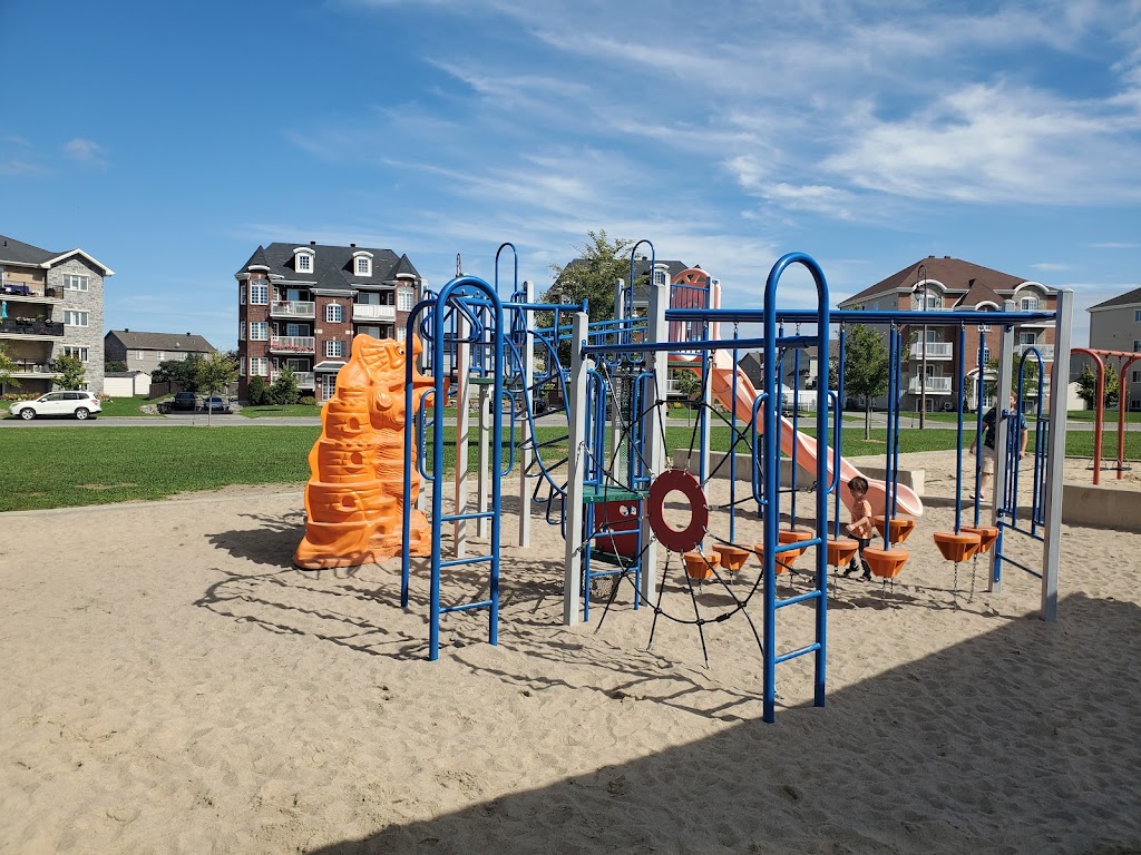 Aurèle-Joliat Park | 128 Rue Howie-Morenz, Vaudreuil-Dorion, QC J7V 0B8, Canada | Phone: (450) 455-3371