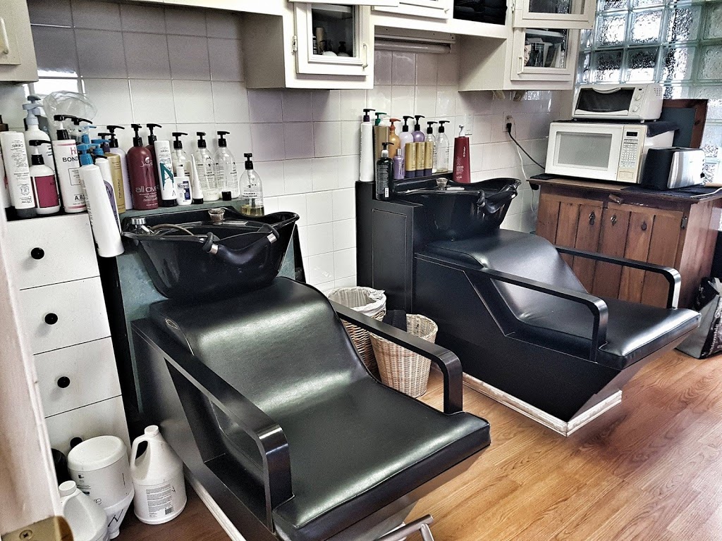 Coiffure Manon Belisle | 1211 Rue Notre-Dame, Lavaltrie, QC J5T 1R6, Canada | Phone: (450) 586-6011